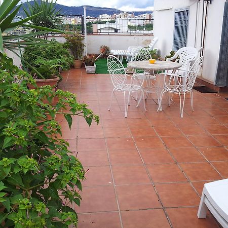Apartamento Atico Soleado L'Hospitalet de Llobregat Habitación foto
