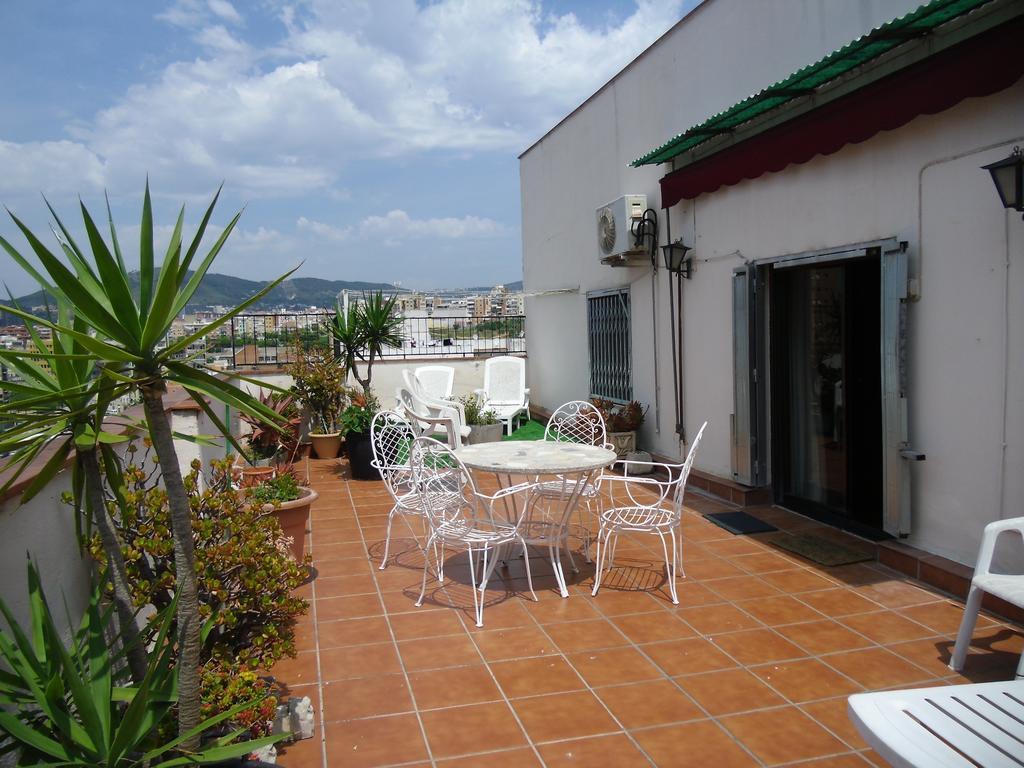 Apartamento Atico Soleado L'Hospitalet de Llobregat Exterior foto